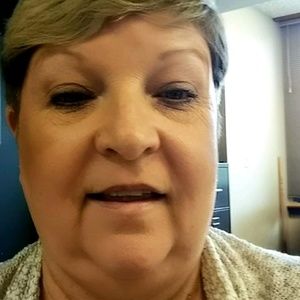 Meet your Posher, Pam